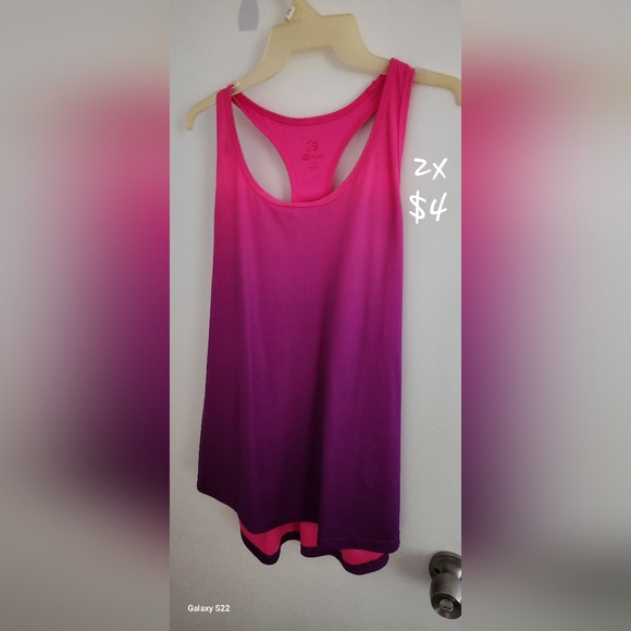 Clothes - Picture 4 of 16